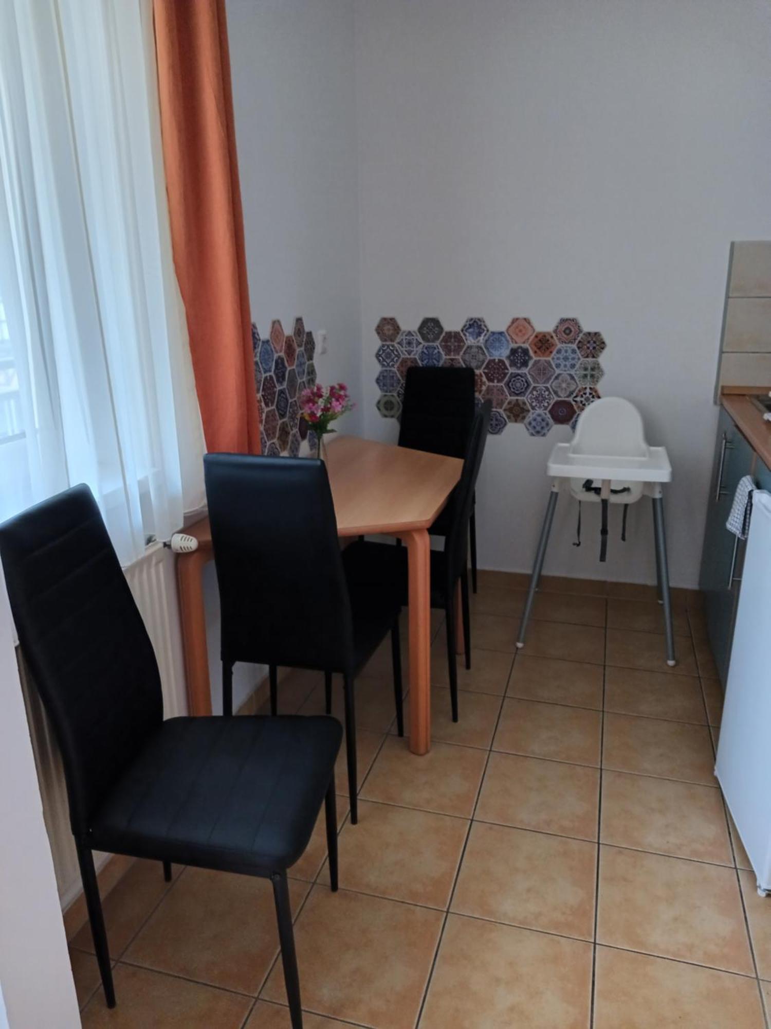 דירות זלקרוס Viola Wellness Apartman מראה חיצוני תמונה