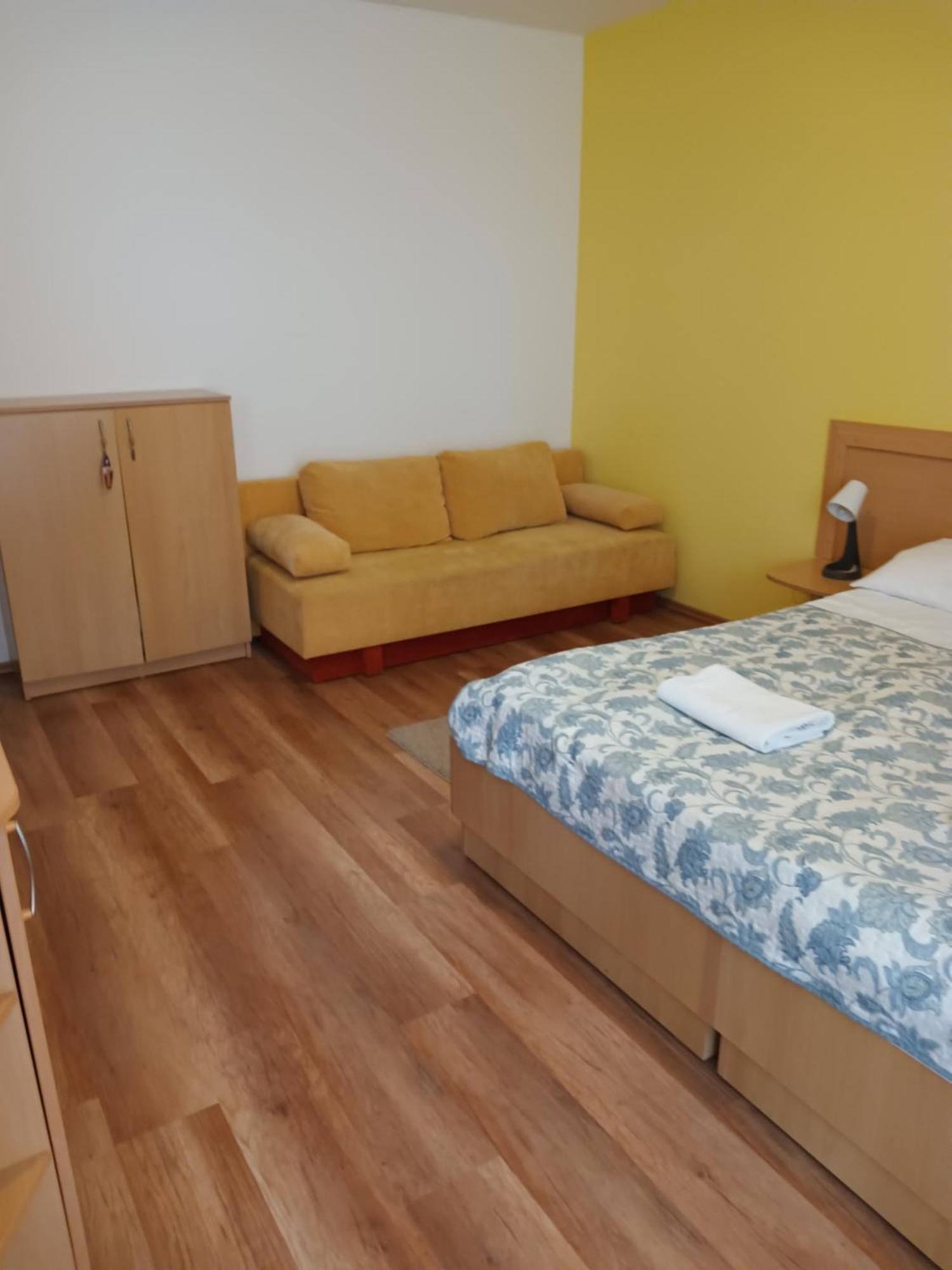 דירות זלקרוס Viola Wellness Apartman מראה חיצוני תמונה