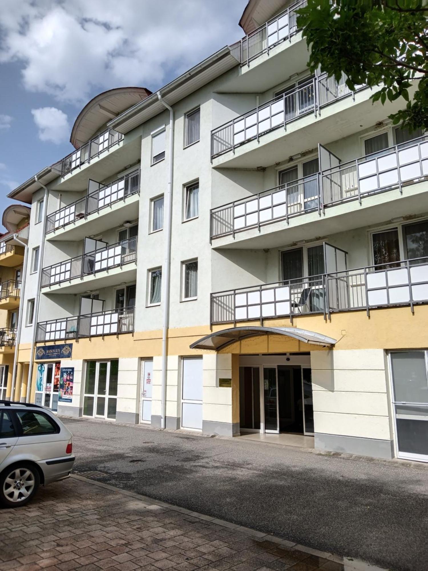 דירות זלקרוס Viola Wellness Apartman מראה חיצוני תמונה